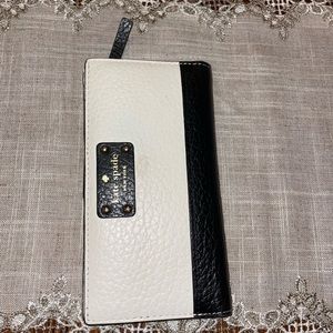 Kate Spade, Black/White, Wallet, Snap Closure